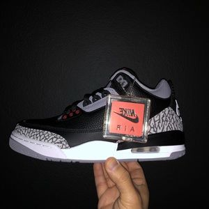 Jordan retro 3 Black cement
